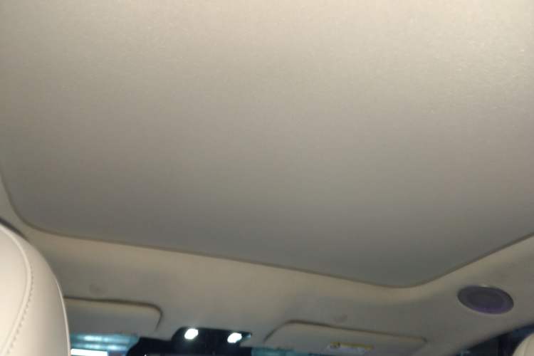 Used VOYAH COURAGE 2025 Model Four-Wheel-Drive Qiankun Edition
