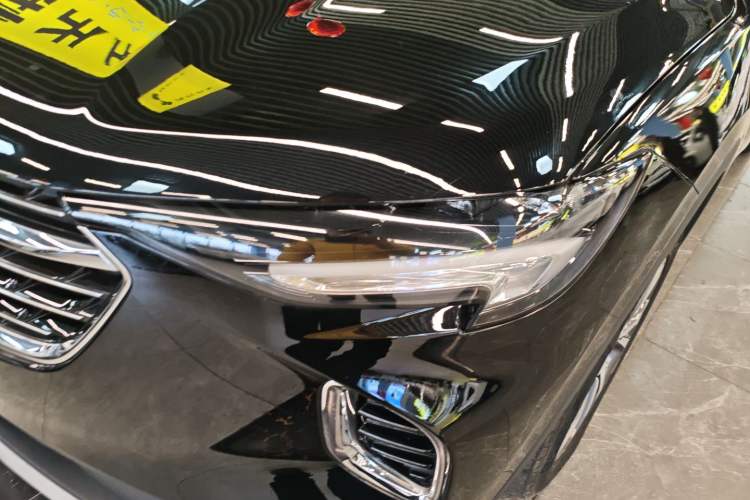 Used Buick Envision 2022 Encore S 552T Two-Wheel-Drive Luxury Model