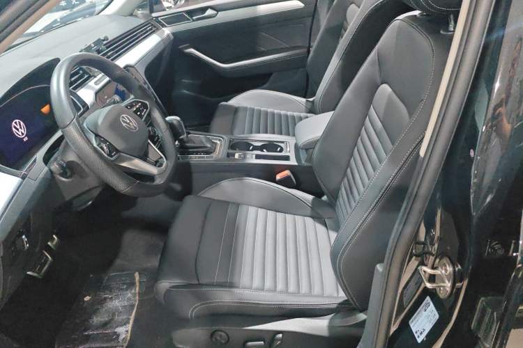 Used Volkswagen Magotan 2023 2 Million Units Limited-Edition 280TSI DSG Comfort Version
