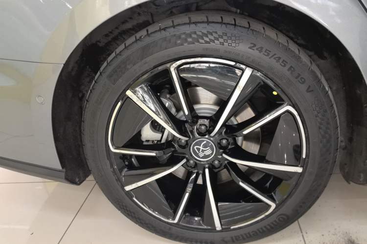 Used BYD Han 2020 EV Four-Wheel Drive High-Performance Flagship Model
