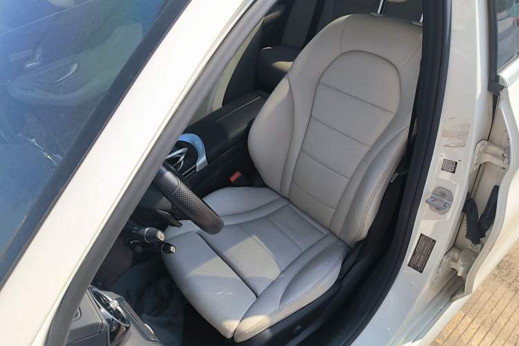 Used Mercedes-Benz C-Class 2015 C 200 L 4MATIC Sport Edition
