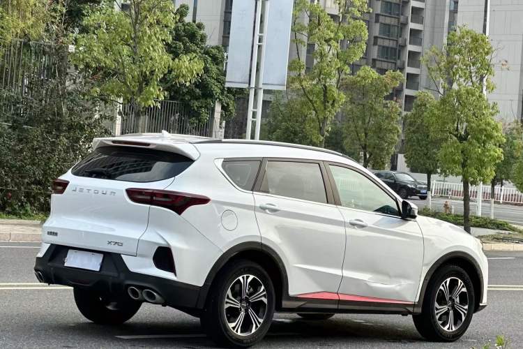 Used JETOUR X70 2023 1.5T DCT Beyond PRO Edition 5-Seater

