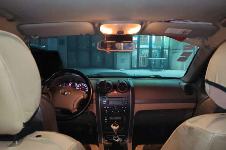 Used Haval H3 2010 Leading Edition 2.5 TCI Two-Wheel Drive Comfort Model Headliner