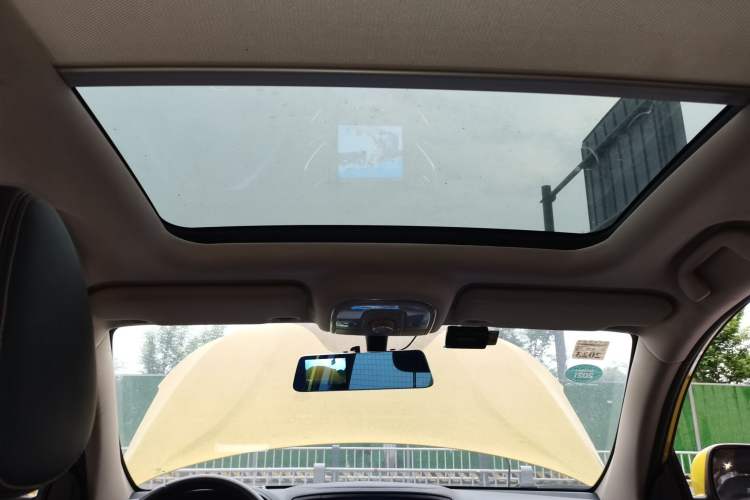 Used BYD Song 2016 Gaishi Edition 1.5TID Automatic Luxury Model Headliner