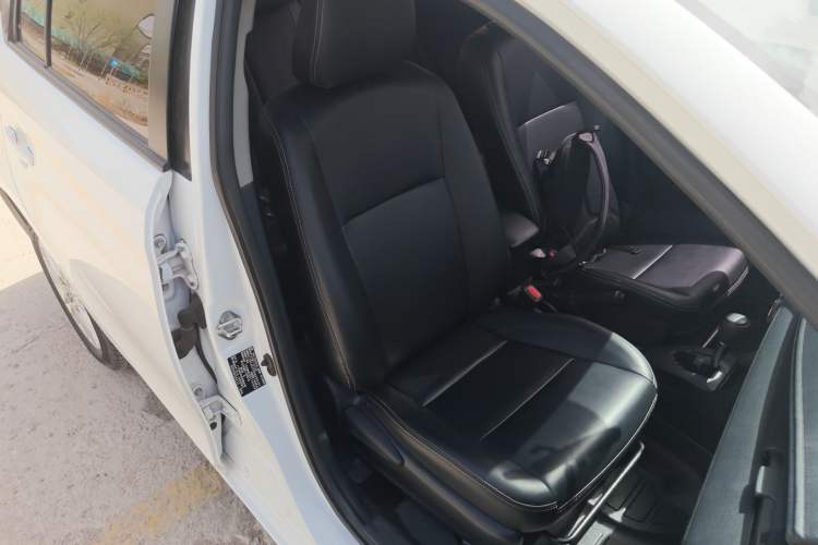 Used Toyota YARiS L Zhi Xuan 2016 Revised 1.5E CVT Charming Edition Right Front Seat