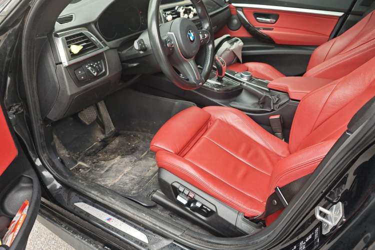 Used BMW 3 Series GT 2019 330i xDrive M Sport Night Edition Driver Seat