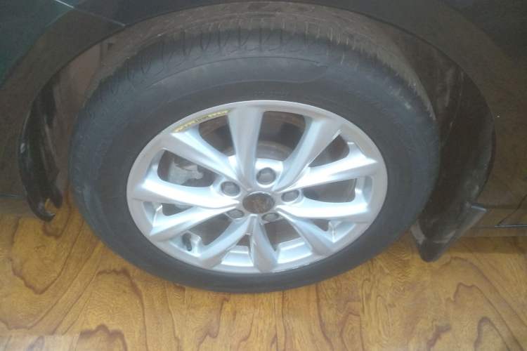 Used Roewe i5 2020 1.5L Automatic 4G Connected Linghao Edition