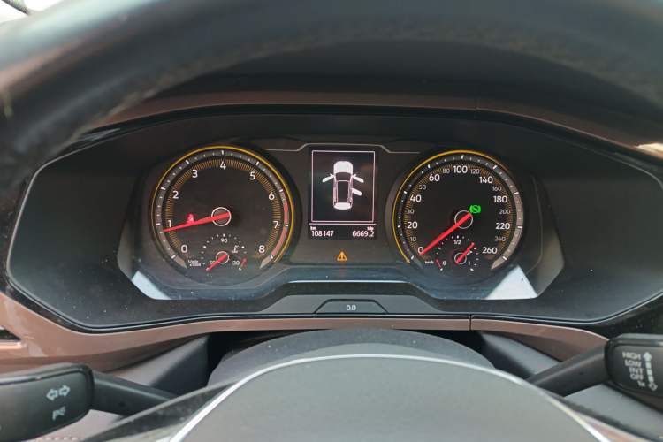 Used Volkswagen Tharu 2020 280TSI Two-Wheel Drive Luxury Edition China VI Standard
