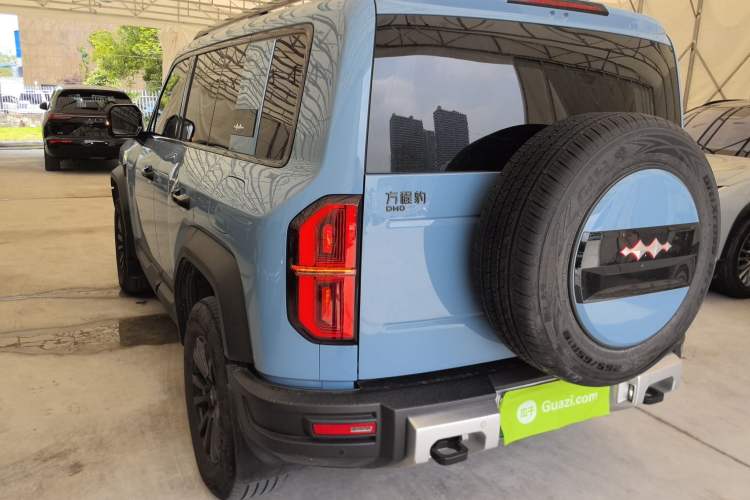 Used Formula Leopard 5 2023 Explore Edition Rear Left 45 Deg