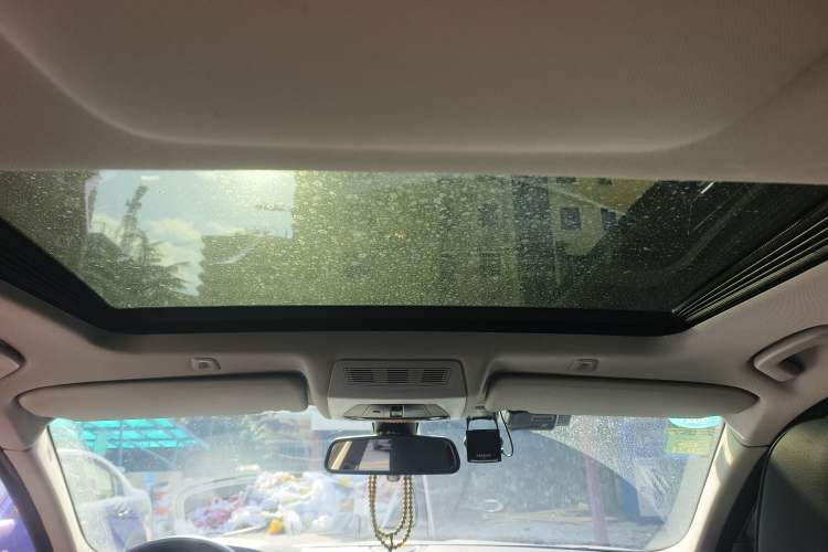 Used BMW 5 Series 2013 525Li Luxury Model
