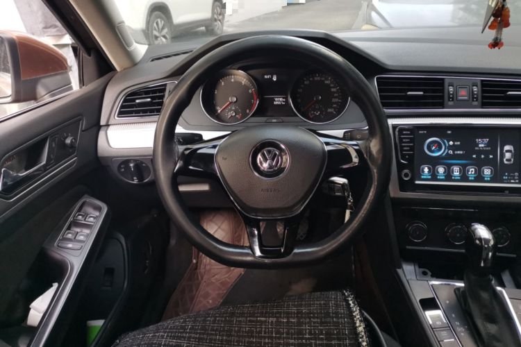 Used Volkswagen Lamando 2015 230TSI DSG Fashion Edition