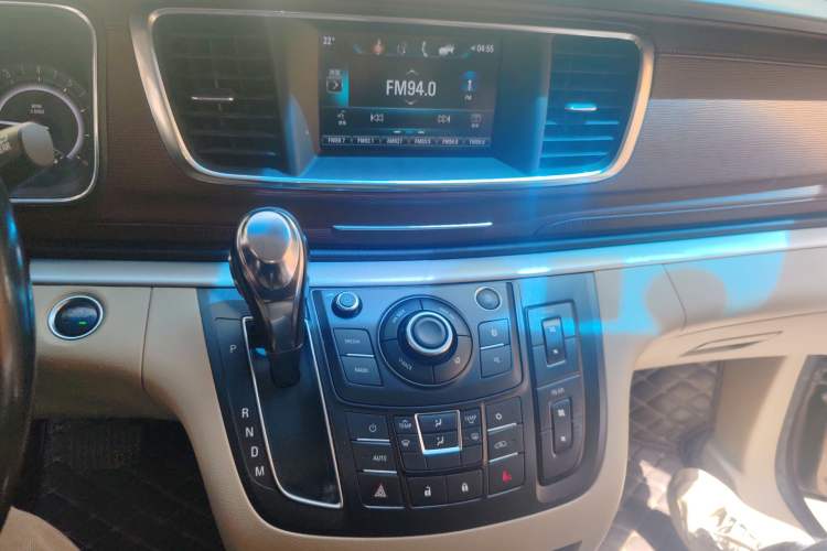 Used Buick GL8 2017 25S Luxury Version China V Standard
