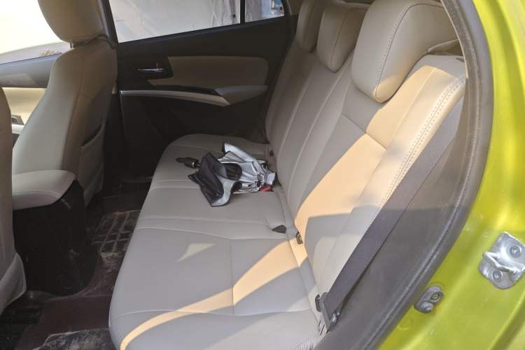 Used Suzuki S-Cross 2014 1.6L CVT Two-Wheel Drive Entry Model