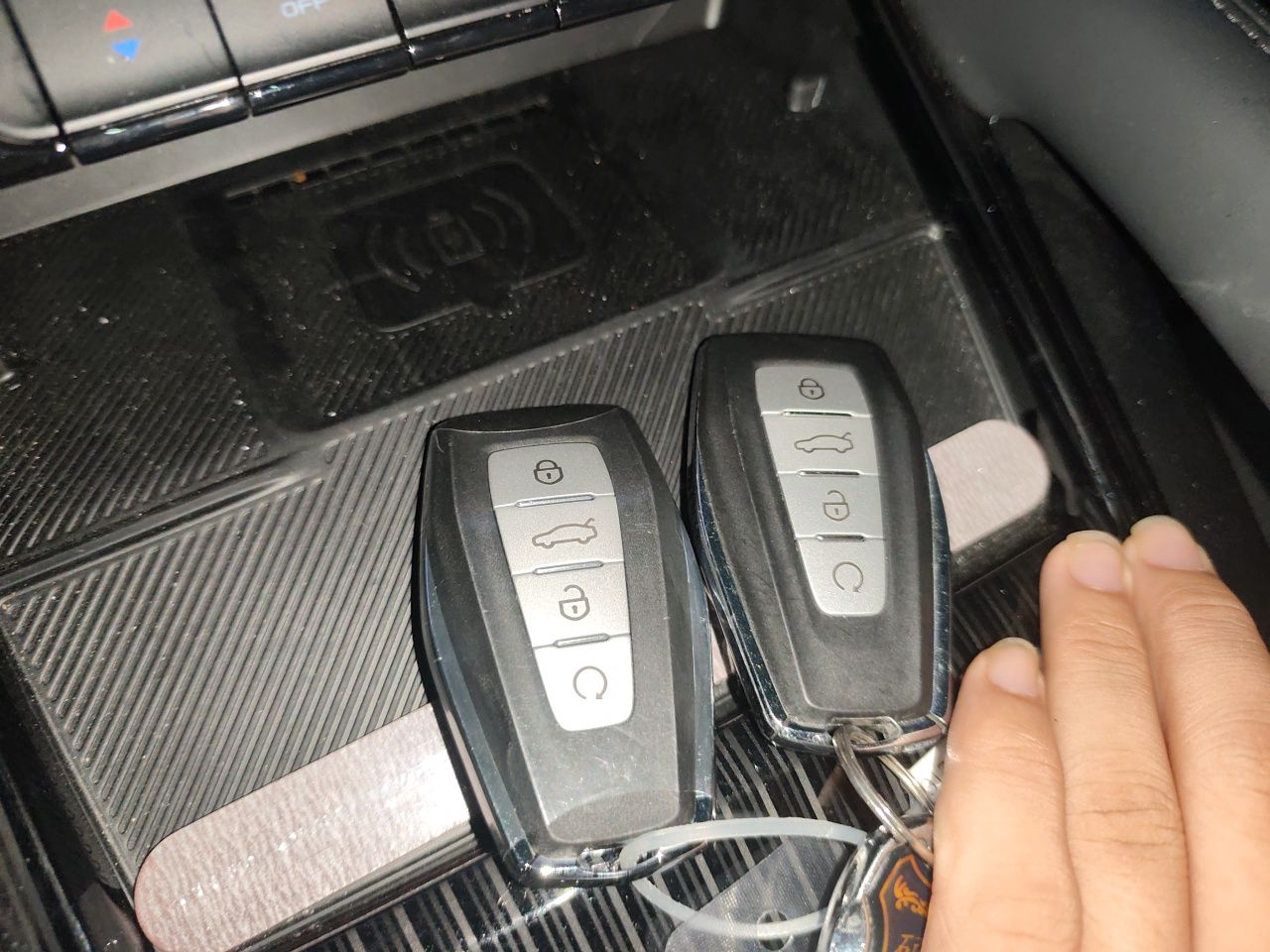 Geely Auto Monjaro L 2024 2.0TD High-Power Automatic Two-Wheel Drive Skyline Edition — снимка 20