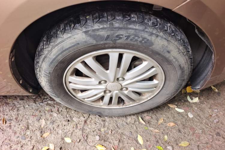 Used Kia K2 2011 Sedan 1.4L Manual Transmission GL
