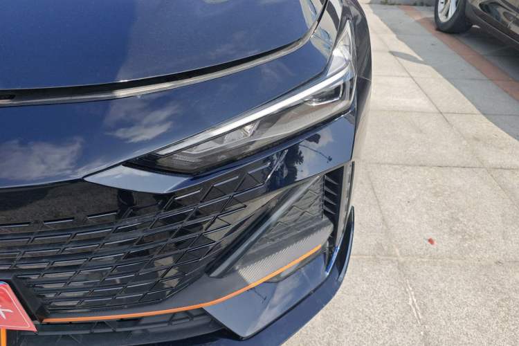 Used Changan UNI-V 2023 1.5T Sport Edition