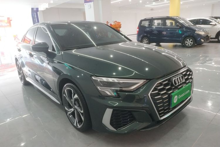 Used Audi A3 2024 A3L Limousine 35 TFSI Luxury Sport Edition Front Right 45 Deg