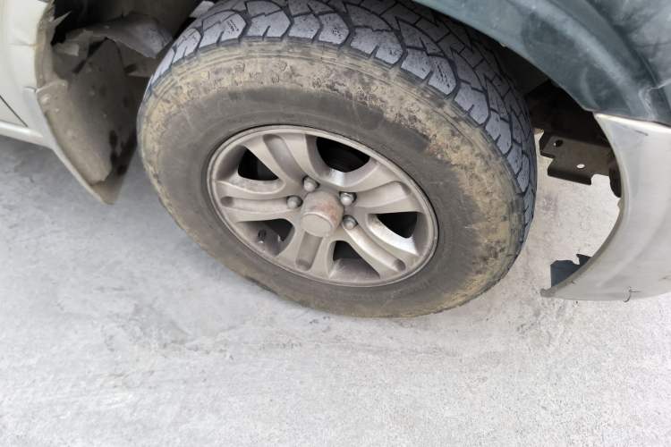 Used Foday Lion 2012 2.0T Two-Wheel-Drive Standard Version
