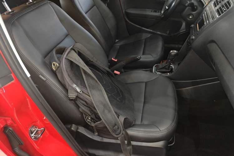 Used Volkswagen Polo 2016 1.6L Automatic Comfort Model