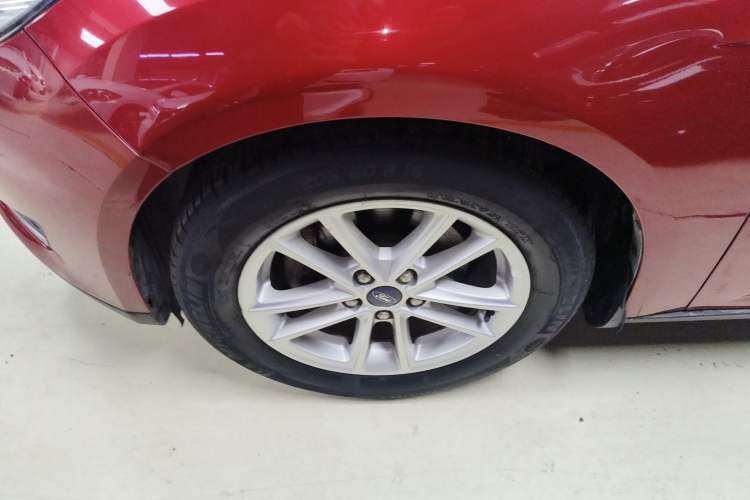 Used Ford Focus 2015 Hatchback 1.6L Automatic Fashion Edition