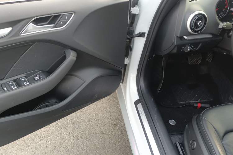 Used Audi A3 2019 Sportback 35 TFSI Style Version China V Emission Standard
