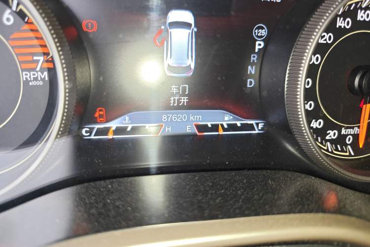 Used Jeep Cherokee 2017 2.4L Leading Smart Edition Odometer Close Up