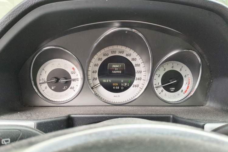 Used Mercedes-Benz GLK-Class 2015 GLK 260 4MATIC Dynamic Edition Ultimate Version Instrument Cluster