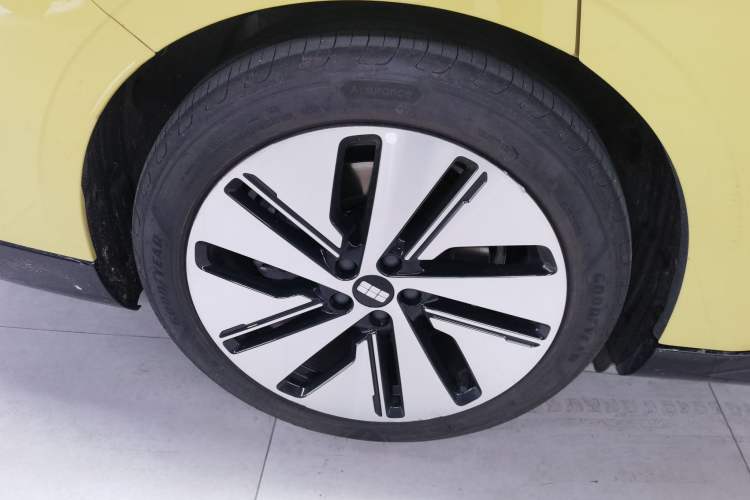 Used Geely Galaxy E8 2024 665 km Range Rear-Drive Starship Long-Range Version