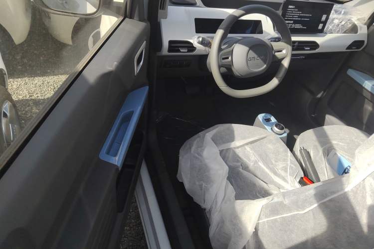 Used Geely Galaxy Panda 2024 Panda Mini 200km Endurance Bear