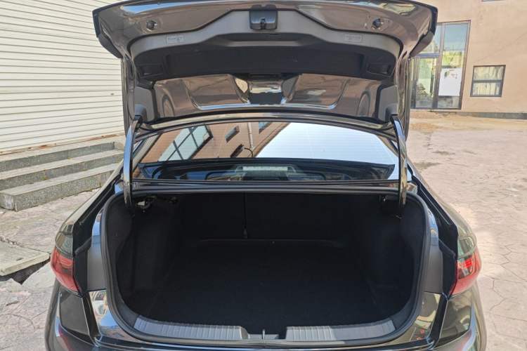 Used Volkswagen Sagitar 2023 300TSI DSG Excellence Edition Trunk