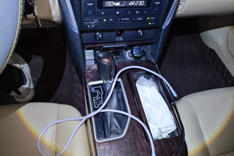 Used Toyota Camry 2016 2.0G 10th Anniversary Leading Edition