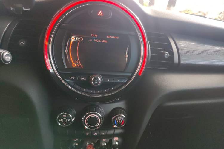 Used MINI 2016 1.5T COOPER Audio And AC Panel