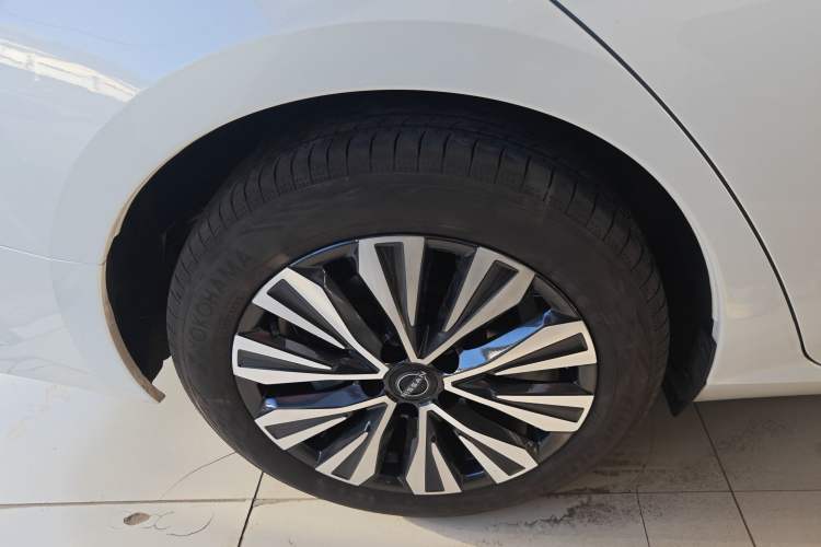 Used Nissan Teana 2022 2.0L XL-Upr Enjoyment Edition Right Rear Wheel Hub