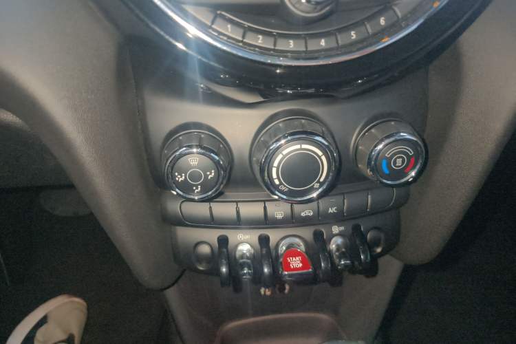 Used MINI MINI 2014 1.5T COOPER Fun
