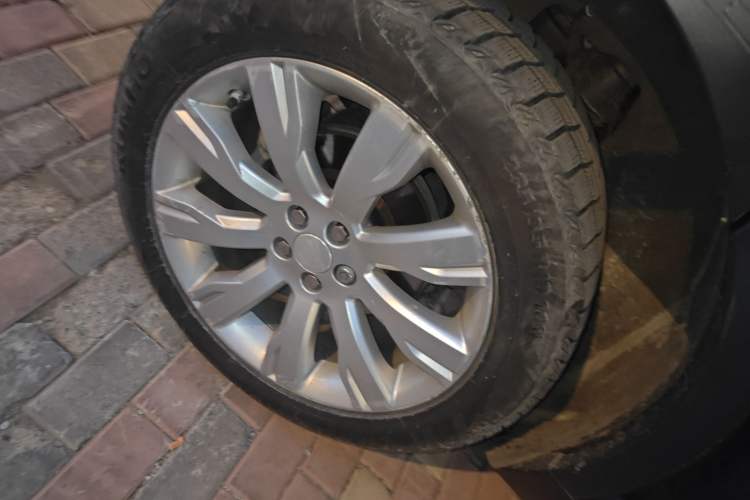 Used Land Rover Discovery Sport 2015 2.0T SE
