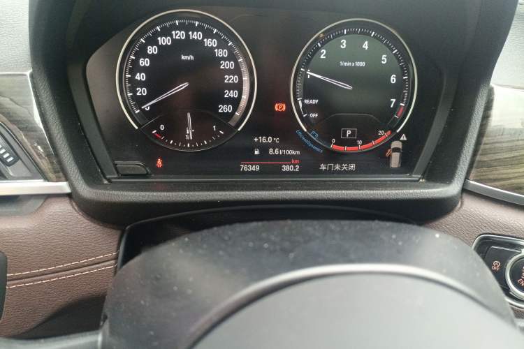 Used BMW X1 2020 xDrive25Li Luxury Edition Odometer Close Up