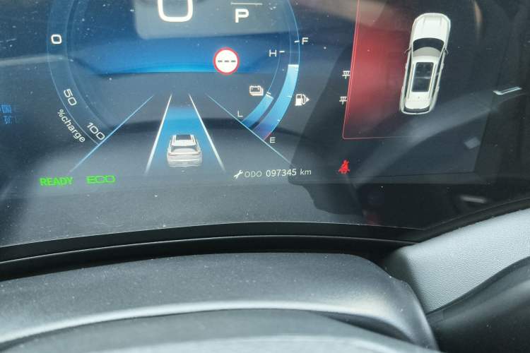 Used Dongfeng Aeolus Huge 2022 Mach Dual-Motor 1.5T MHD Dare-to-Dream Edition Odometer Close Up