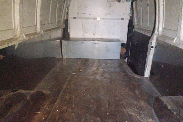 Used Foton Scenic G7 2017 2.0L Long-Wheelbase Commercial Van High Roof 2 Seats 4Q20M Left Rear Seat