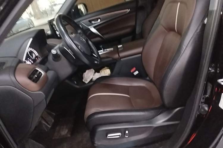 Used Honda UR-V 2023 370TURBO Two-Wheel-Drive Luxury Edition
