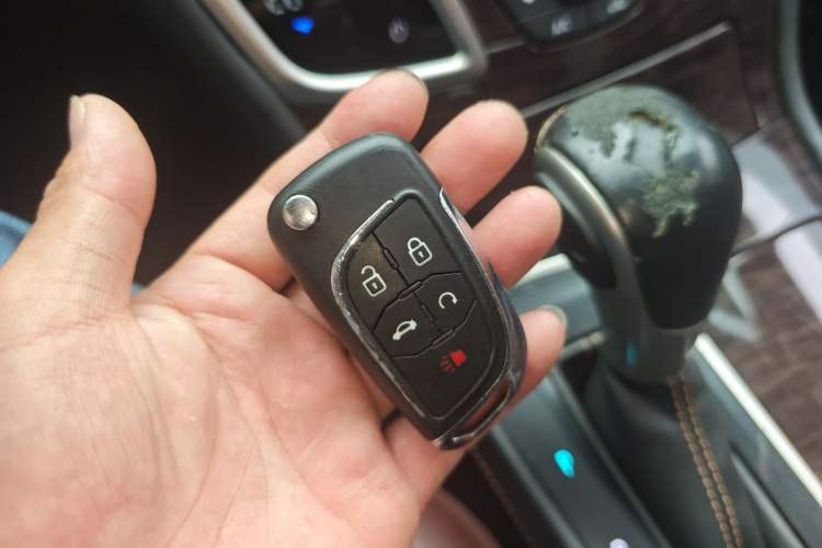 Used Buick LaCrosse 2013 2.4L SIDI Luxury Comfort Edition Vehicle Key