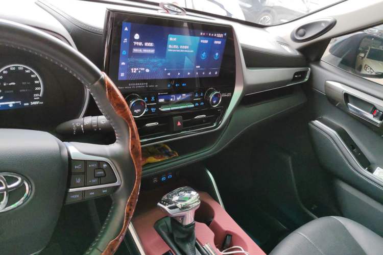 Used Toyota Highlander 2022 Dual-Engine 2.5L Four-Wheel Drive Supreme Edition 7-Seater