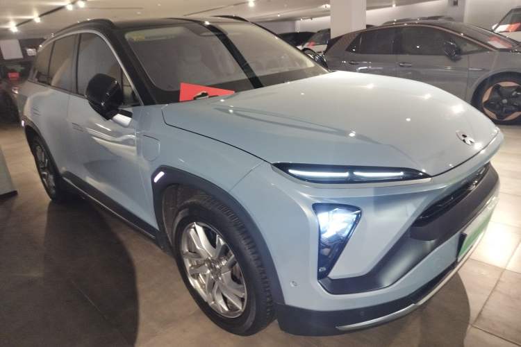 Used Nio ES6 2020 420 km Sport Edition Front Right 45 Deg