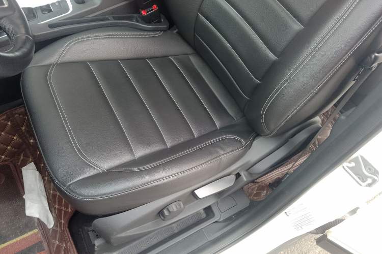 Used Ford Kuga 2019 EcoBoost 180 Two-Wheel-Drive Platinum Edition China V Standard
