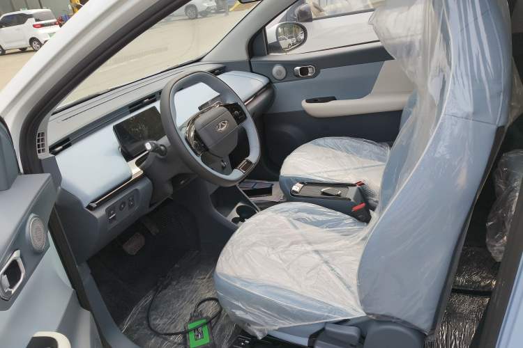 Used Chery Little Ant 2024 Revised Edition Youth Version 321 km Cool Love Edition 29.23 kWh