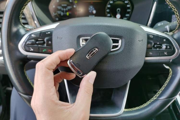 Used Geely Auto Monjaro S 2021 2.0TD Automatic Two-Wheel Drive Lightning Edition Vehicle Key