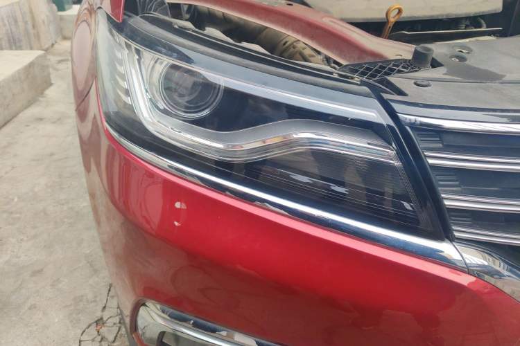 Used Roewe RX5 2016 30T Two-Wheel Drive Automatic Internet Smart Edition