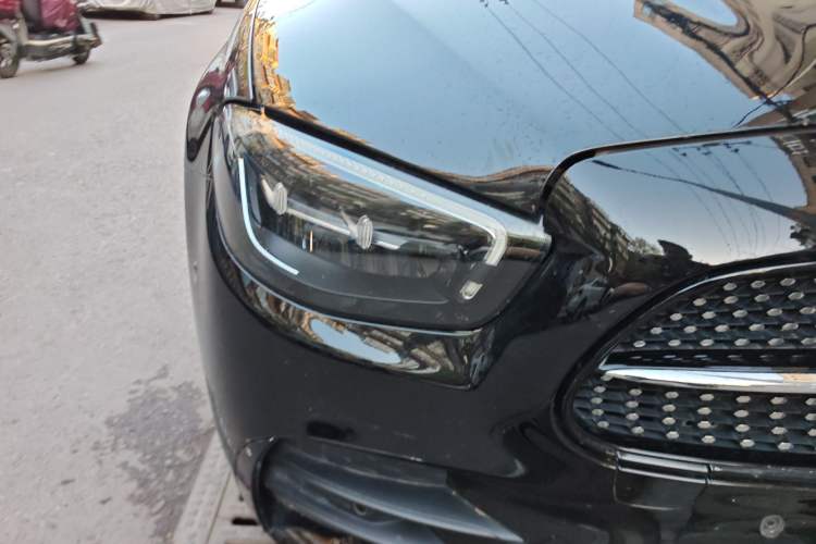 Used Mercedes-Benz E-Class 2021 Restyled E 300 L Sporty and Stylish Edition Right Front Headlight