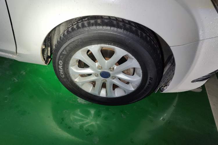 Used Ford Focus 2013 Hatchback Classic 1.8L Automatic Base Model