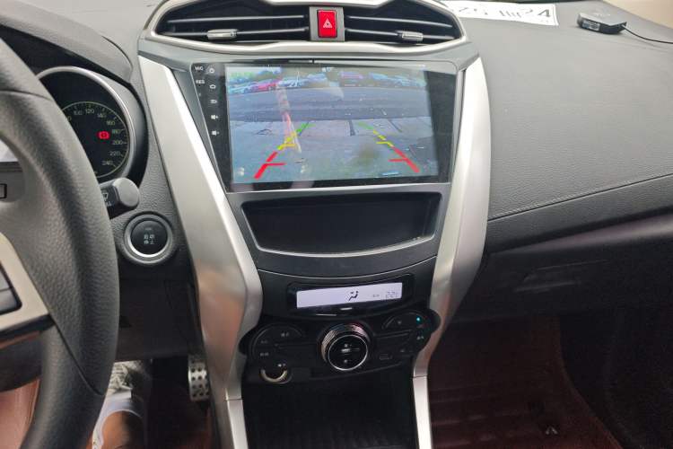 Used BYD Yuan 2017 1.5L Automatic Cool & Stylish Model Audio And AC Panel