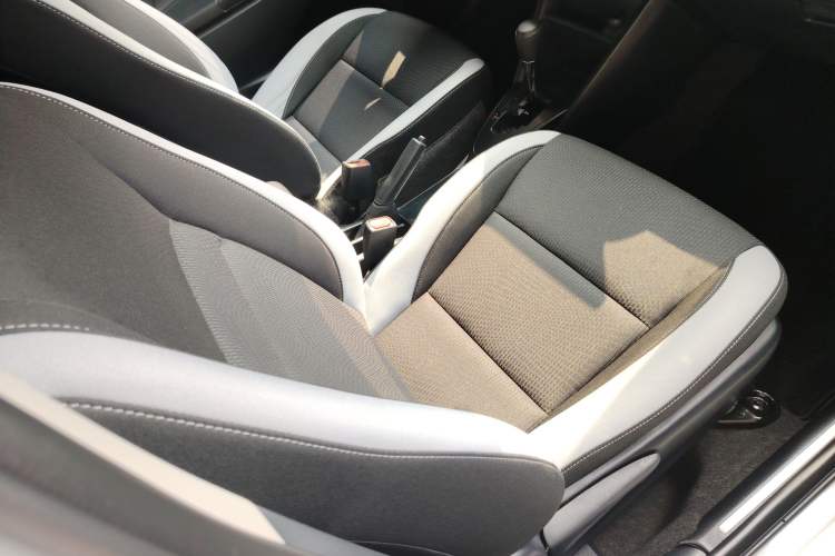 Used Toyota YARiS L Zhi Xuan 2020 X-Trail X 1.5L CVT Leading Edition
